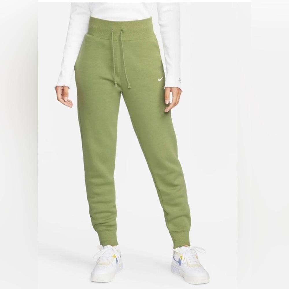 Nike phoenix fleece women’s high waisted joggers